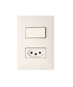 Conjunto Interruptor Paralelo 10A/Tomada Energia 10A Branco Plus+ Pial Legrand